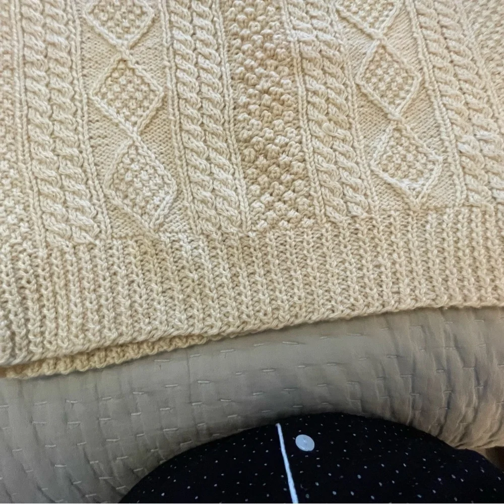 John Malloy Ararat Ltd Donegal Irish sweater bought in Bermuda. The real deal. - Picture 14 of 14